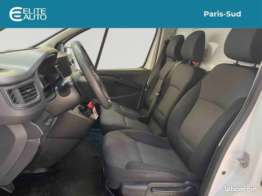 Renault trafic fgn l1h1 2800 kg blue dci 110 confort (image 11)