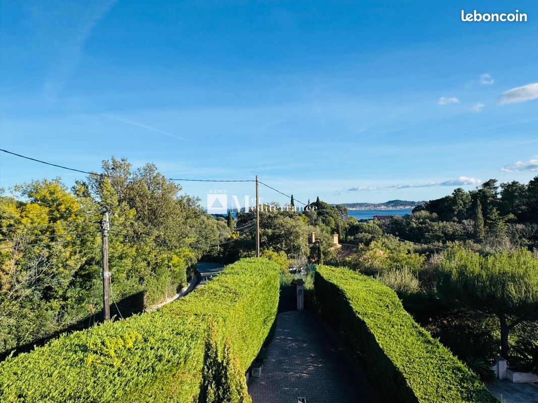 Maison 5 pièces 175 m² · à Grimaud · 175 m² · 1 090 000 €