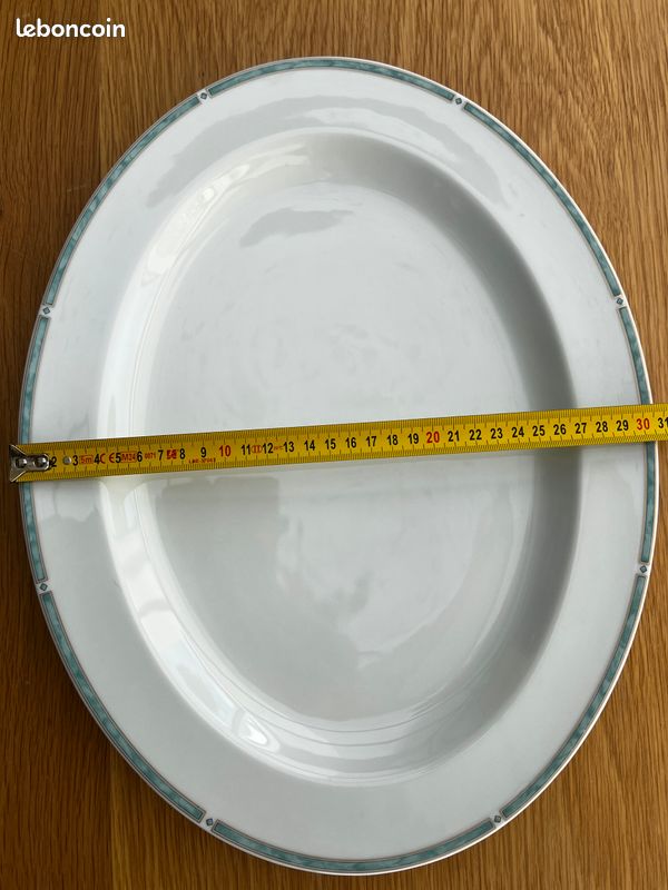 Plat ovale 39x30cm en porcelaine Bernardeau modèle Gemme vert (image 6)