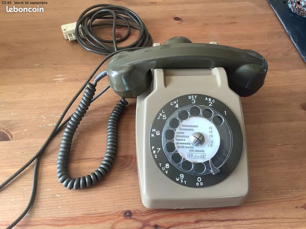 Téléphone Vintage Socotel S63 PTT De 1981 – Beige Et Gris – Très Bon état