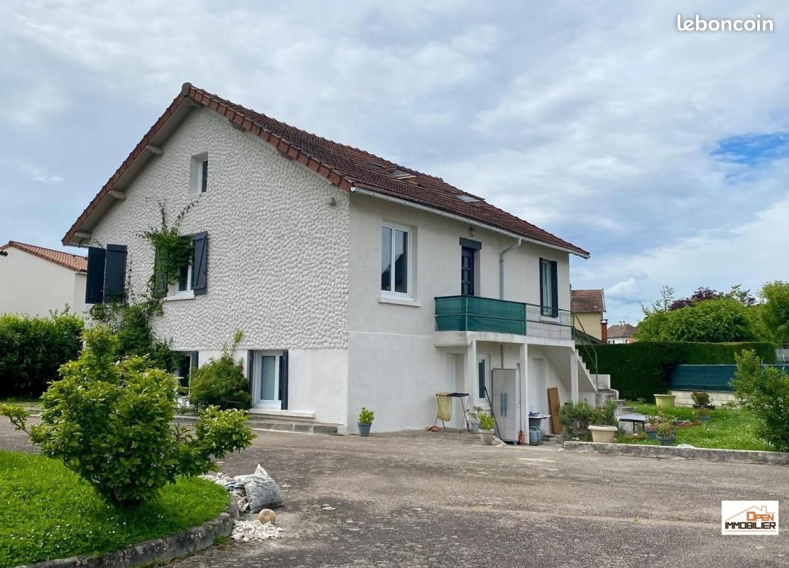 Maison 8 pièces 170 m² · à Limoges · 170 m² · 219 000 €