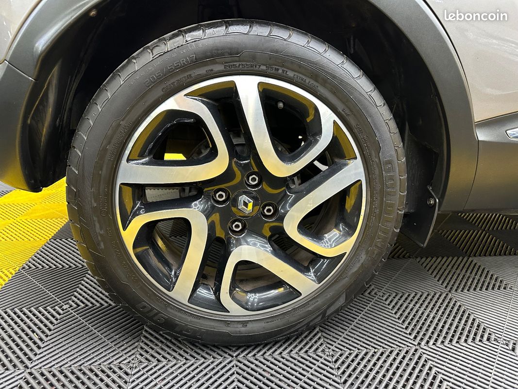 RENAULT CAPTUR TCe 120CV Intens EDC Garantie (image 23)