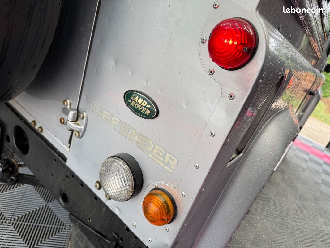 LAND ROVER DEFENDER 90 II STATION WAGON Defender 90 S Historique Complet / Entretien Complet (image 19)