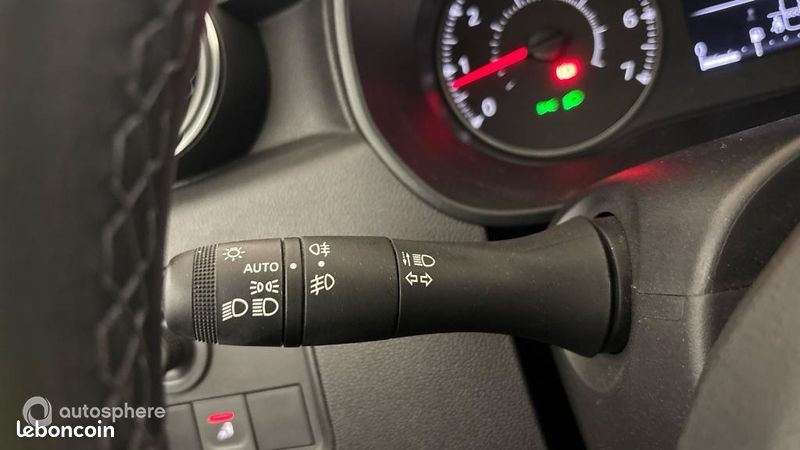 Dacia Duster 1.3 TCe 130ch FAP Prestige 4x2 (image 23)