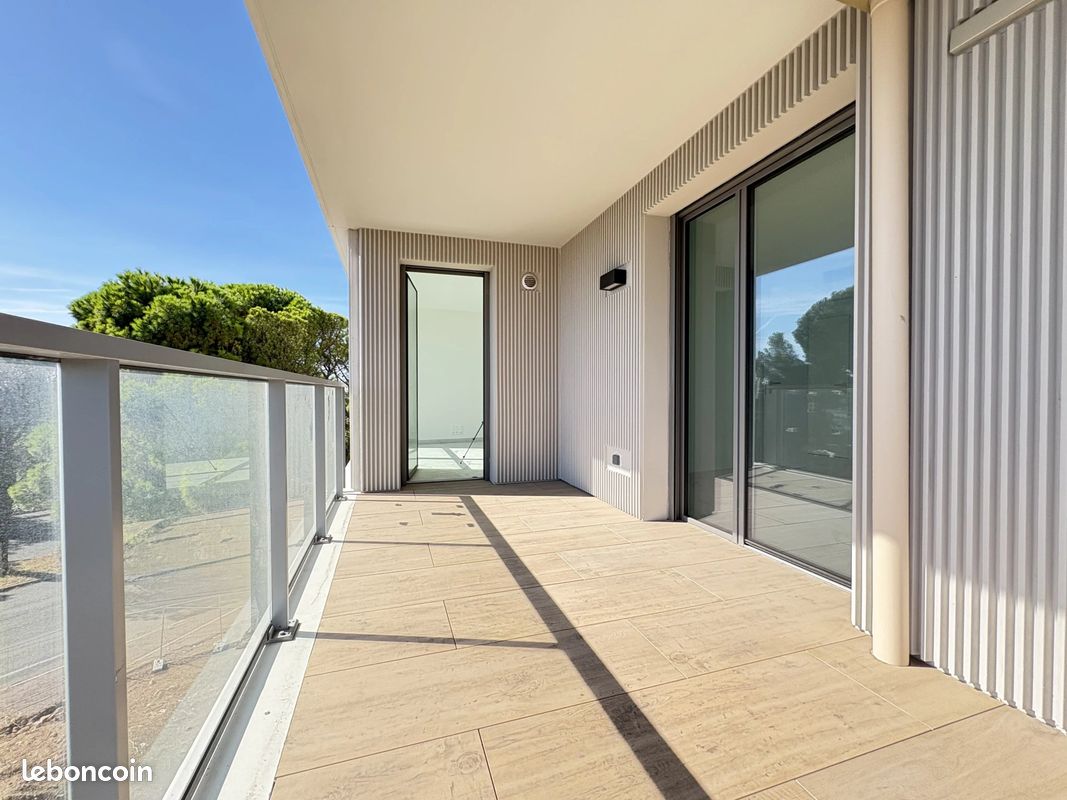 Appartement 3 pièces 59 m² · à Saint-Laurent-du-Var · 59 m² · 420 000 €