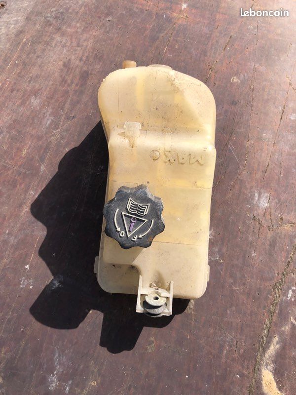 Réservoir liquide de refroidissement partner berlingo Équipement auto