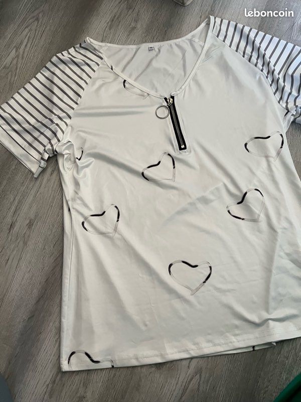 T-shirt blanc, fantaisie (image 1)