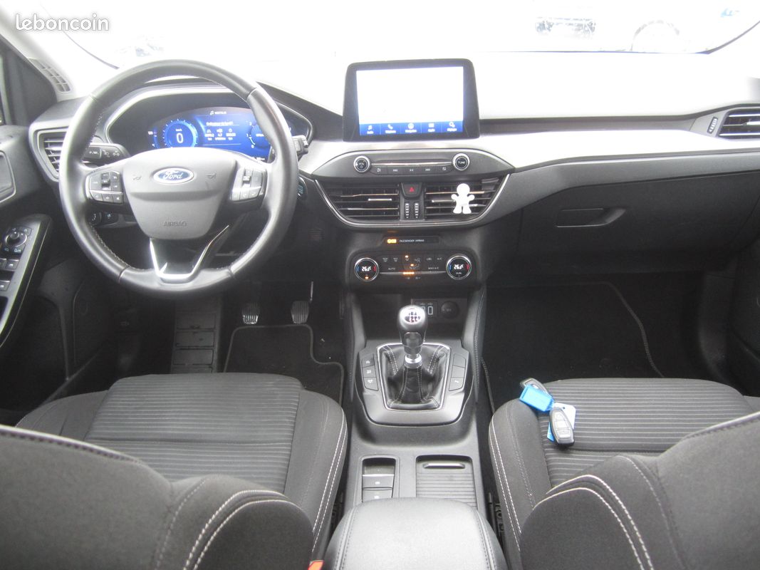 Ford focus 1.5 ecoblue 120ch titanium 9200 EUROS HT (image 6)