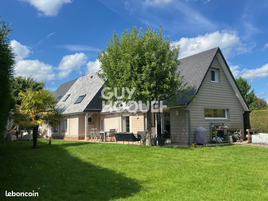 Maison 6 pièces 175 m² · à Mont-Cauvaire · 175 m² · 324 000 €