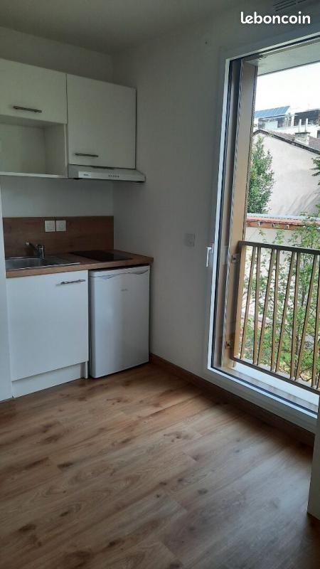 Appartement 1 pièce 20 m² · à Lyon · 20 m² · 654 €