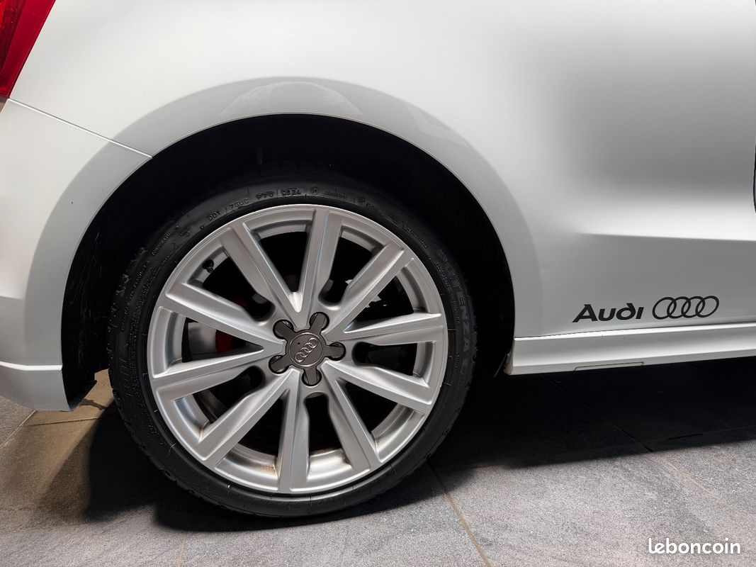 Audi A1 S-LINE 1,4L TFSI 185Ch S-TRONIC (image 12)