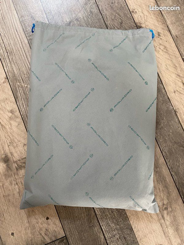 Sac bandoulière PIQUADRO pour iPad (image 5)