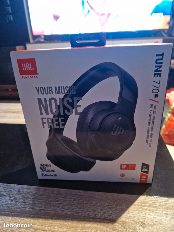 Casque audio Bluetooth JBL Tune 770NC Noir neuf (image 2)