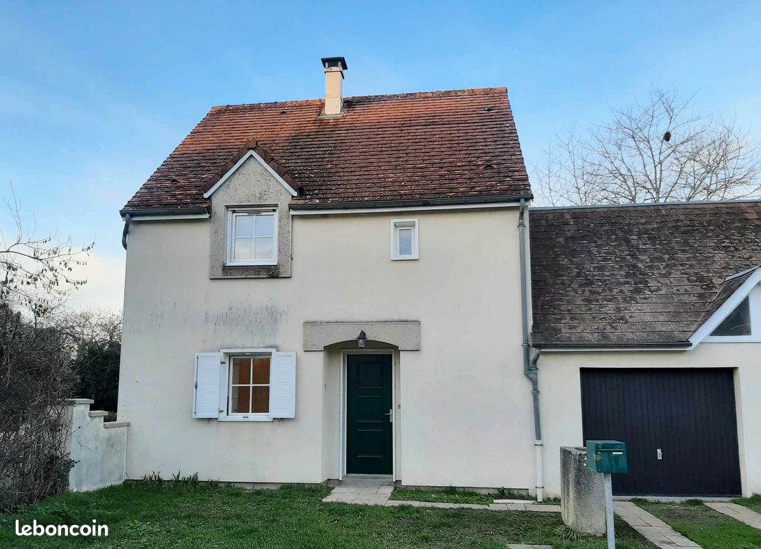 Maison 4 pièces 84 m² · à Saint-Pierre-le-Moûtier · 84 m² · 690 €/mois
