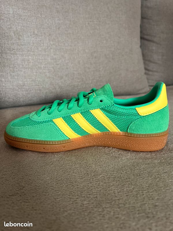 adidas gazelle silver green womens adidas Originals Women's Gazelle Indoor