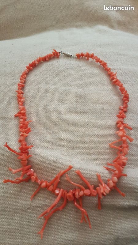 Collier vintage corail 40 cm (image 1)