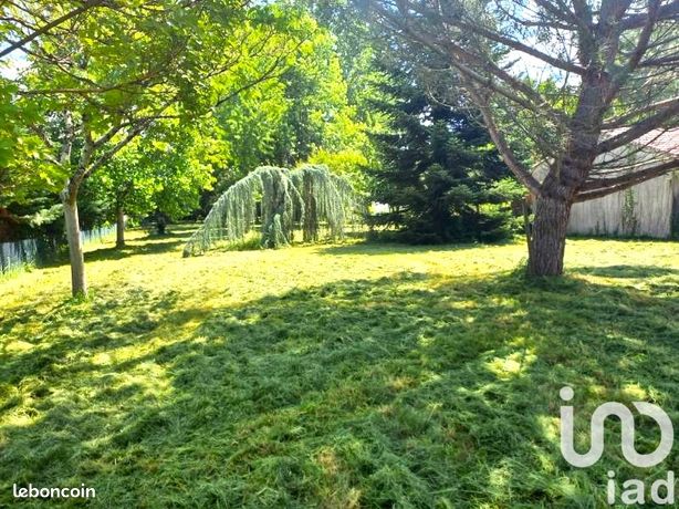 Terrain 2200 m² Brax