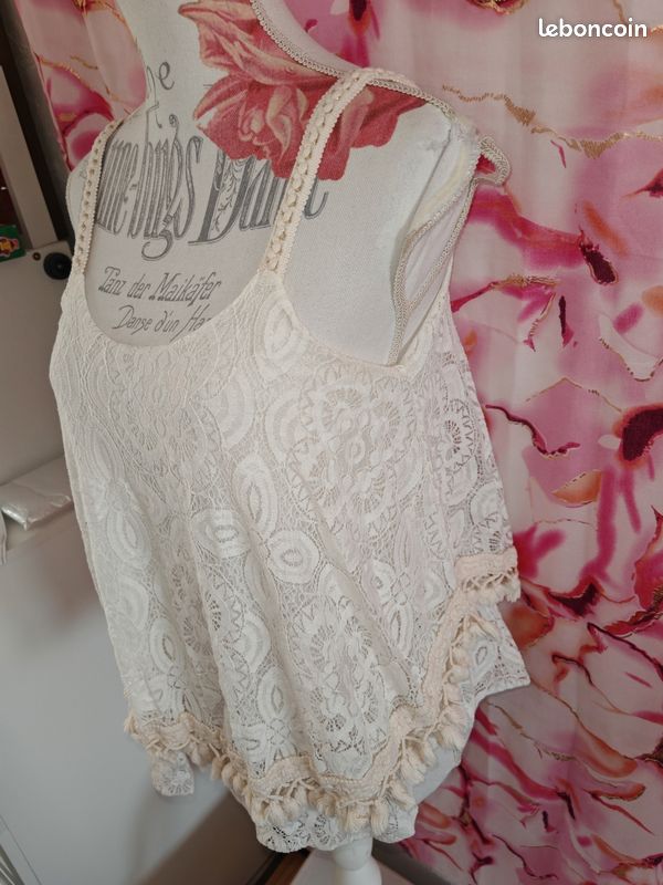 Haut dentelle (image 2)