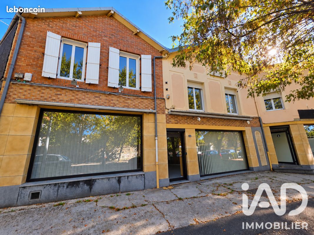 Maison 15 pièces 235 m² · à Charleville-Mézières · 235 m² · 99 000 €