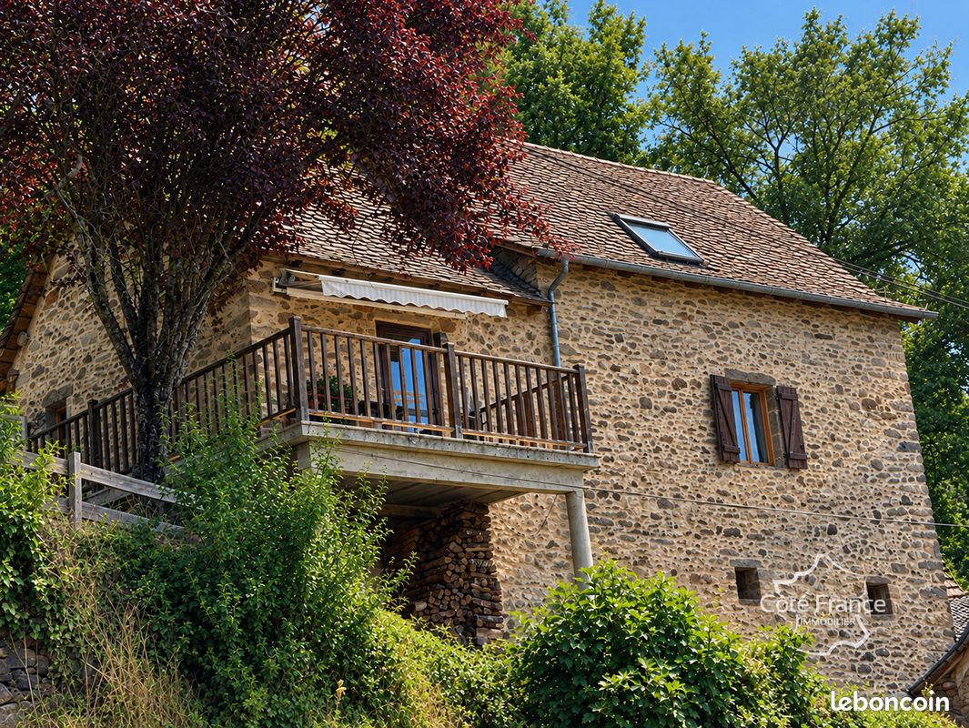 Maison 5 pièces 160 m² · à Saint-Parthem · 160 m² · 235 000 €