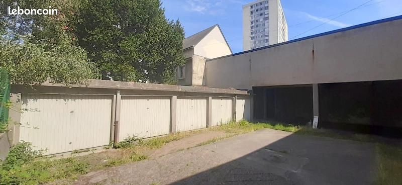 Garage Tours · 93 €/mois