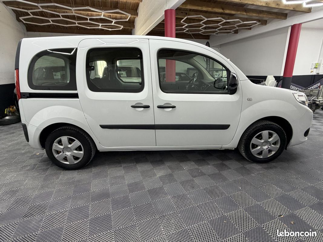 RENAULT KANGOO 1.5 Blue dCi 80 II COMBI Trend PHASE 2 (image 11)