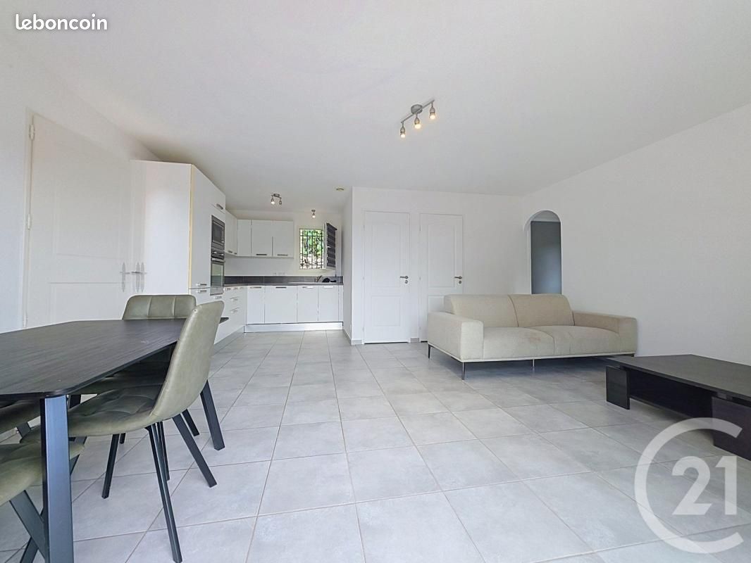 Maison 3 pièces 80 m² · à Trans-en-Provence · 80 m² · 390 000 €