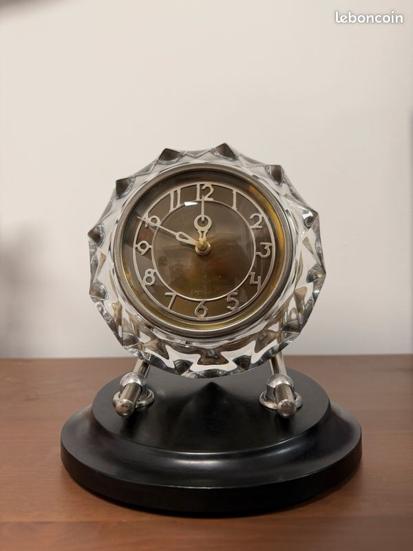 Horloge De Bureau Vintage Mayak URSS - Mouvement Mécanique En Cristal Et Bakélite (1960-1970)