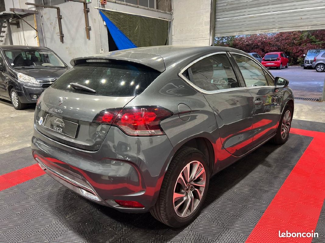 CITROEN DS4 1.6 E-HDI 110 EXECUTIVE, Garantie, 2012 (image 7)