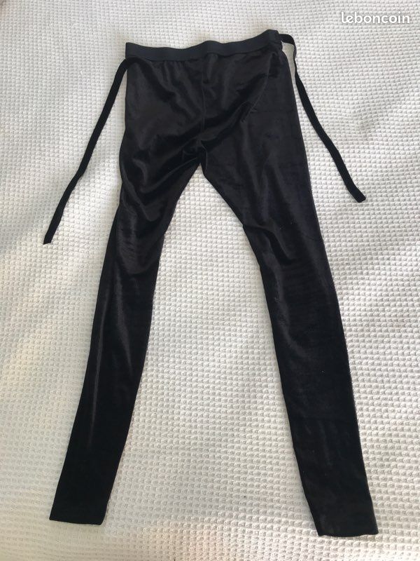 Legging Noir Forever 21 - Taille S - Jamais Porté, Sans étiquette