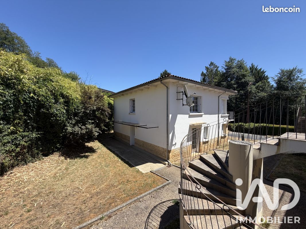 Appartement 2 pièces 46 m² · à Sarlat-la-Canéda · 46 m² · 95 000 €