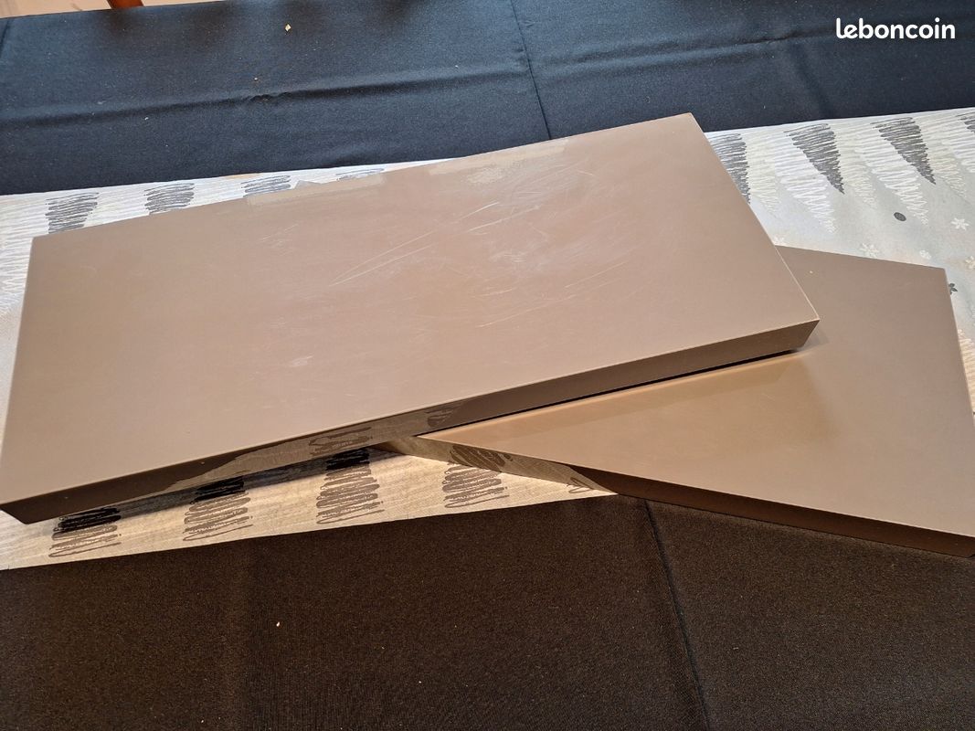 Étagères laquée taupe (image 1)