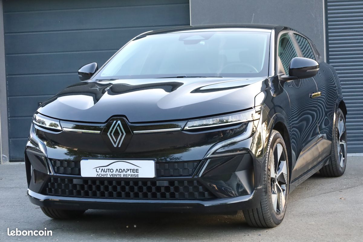 Renault Megane V E-Tech EV60 220 Equilibre super charge +1ère Main +Faible kilométrage (image 1)
