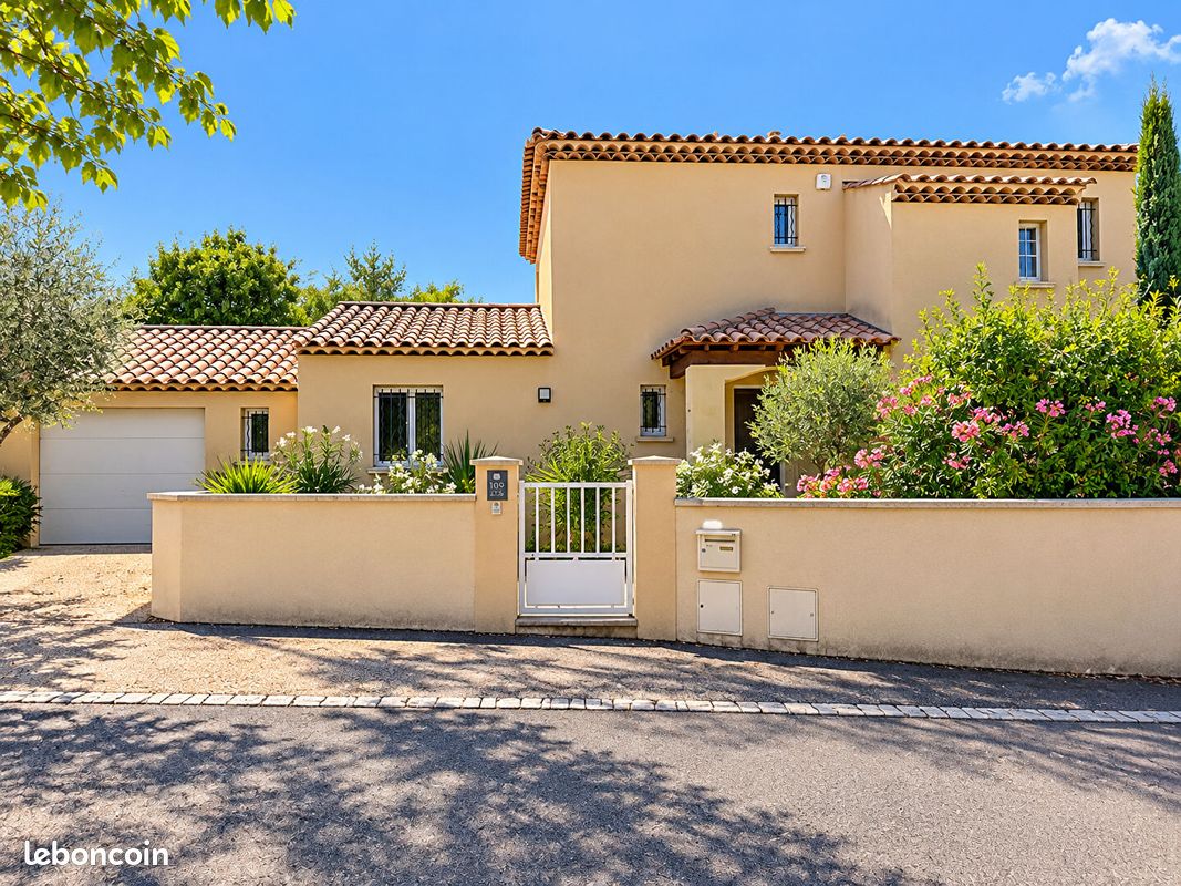 Maison 5 pièces 130 m² · à Bouc-Bel-Air · 130 m² · 1 740 €/mois