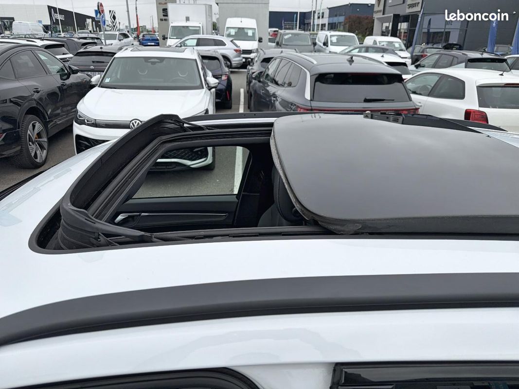 AUDI Q3 35 TDI 150 ch S tronic 7 S line (image 21)