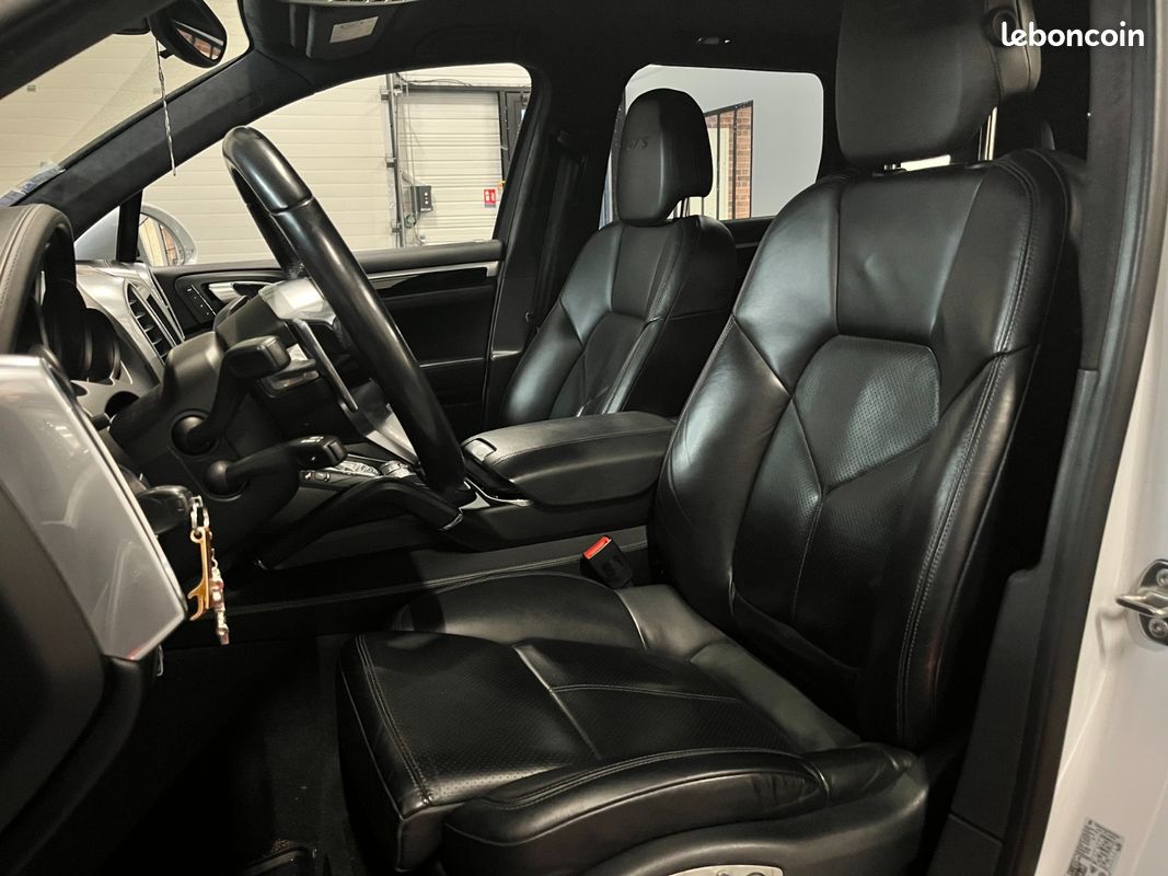 PORSCHE CAYENNE 3.6 V6 440 ch GTS Tiptronic A (image 9)