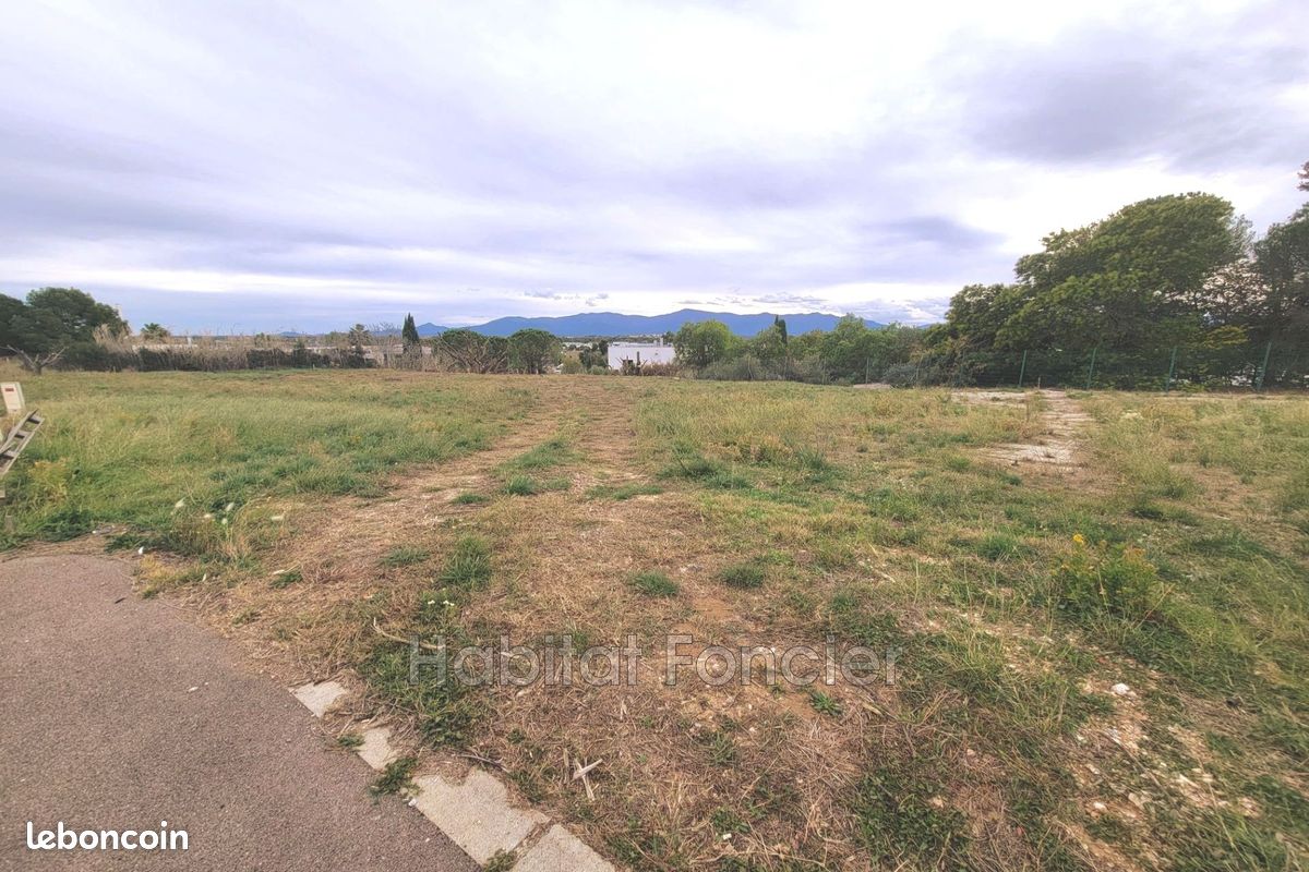 Terrain 739 m² · à Perpignan · 739 m² · 240 000 €