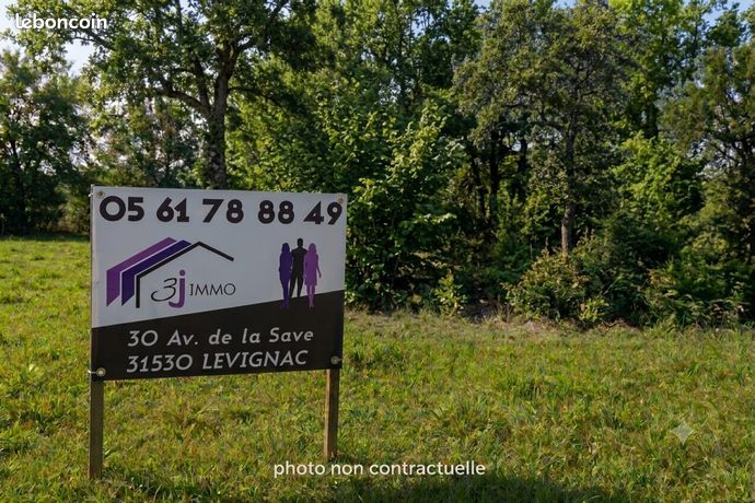 Terrain 648 m² Lasserre-Pradère