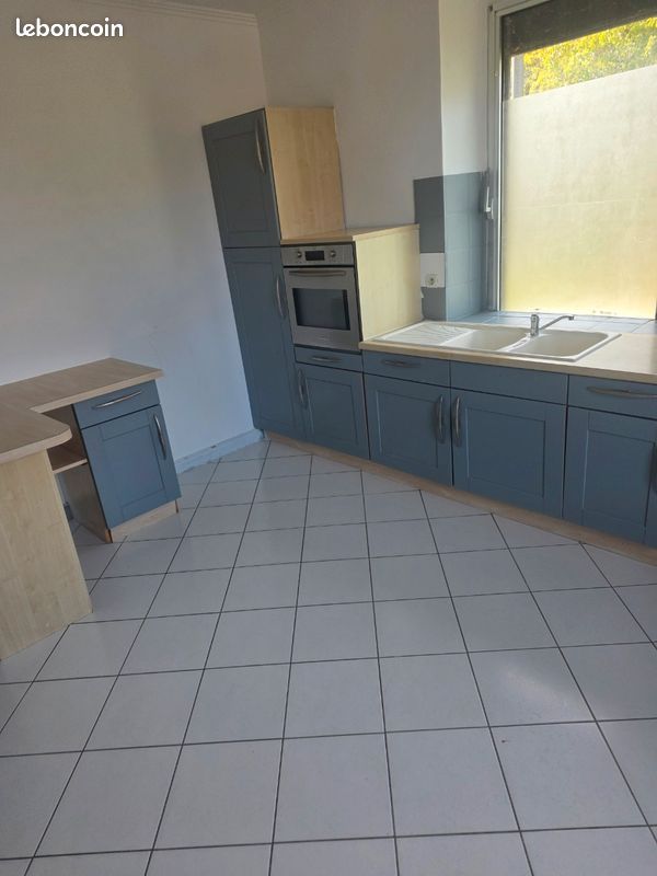 Appartement 6 pièces 130 m² · à Cernay · 130 m² · 990 €/mois