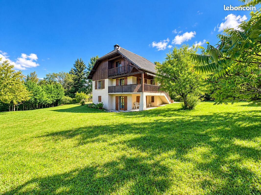 Maison 8 pièces 143 m² · à Saint-Sauveur · 143 m² · 560 000 €