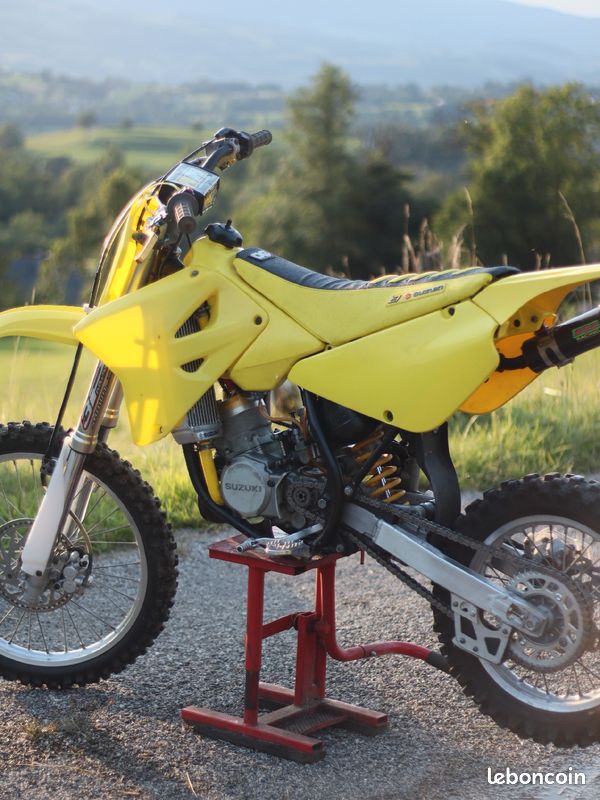 85 Rmr 85 RM neuf - Motos