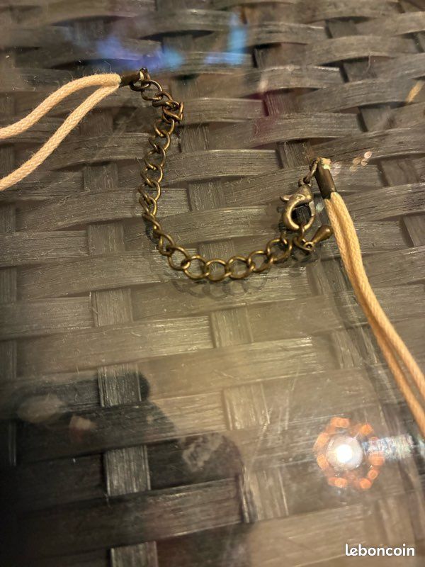 Collier pierres brillantes (image 3)