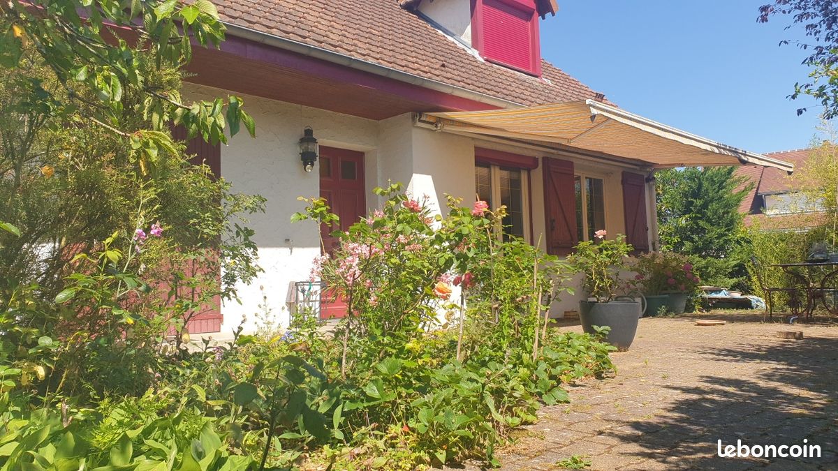 Maison 7 pièces 180 m² · à Chartres · 180 m² · 385 000 €