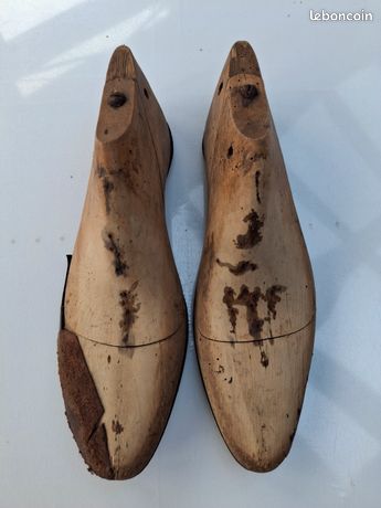 Paire D'embauchoirs Anciens En Bois - Outil De Cordonnier - Forme à Chaussures Vintage