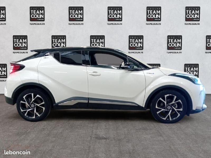 Toyota C-HR 122h Collection 2WD E-CVT MY22 (image 6)