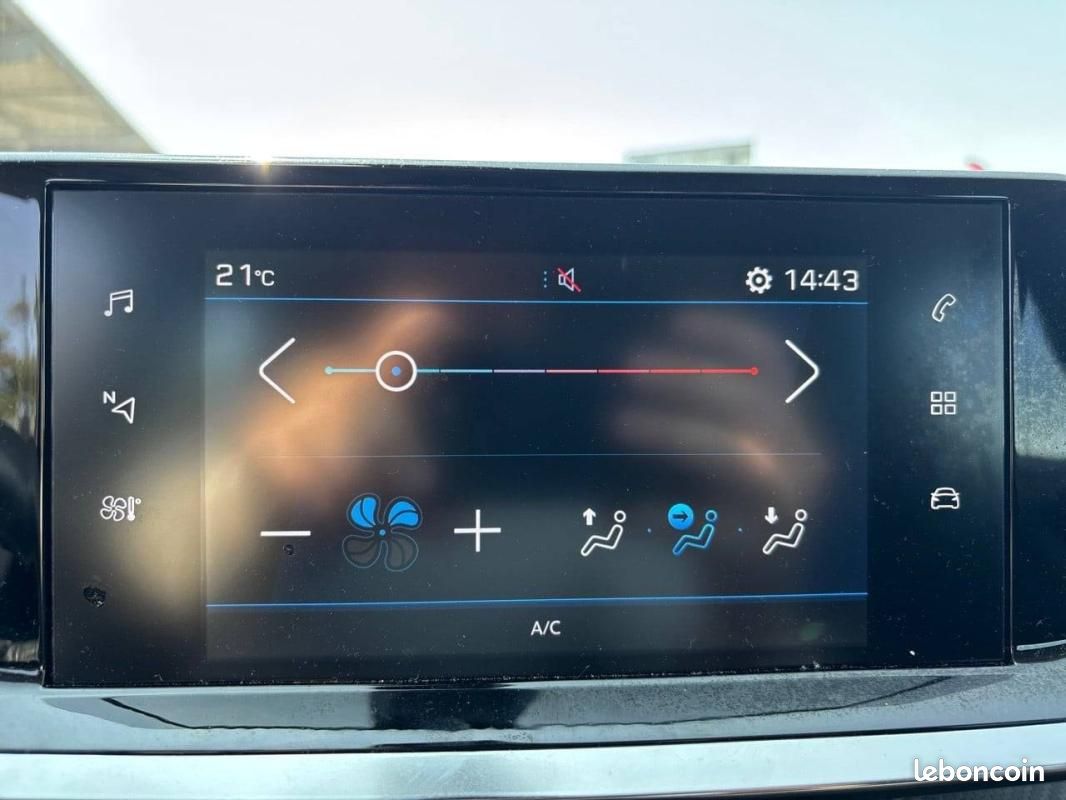 Peugeot 2008 PureTech 100 S&S BVM6 - Active (image 18)