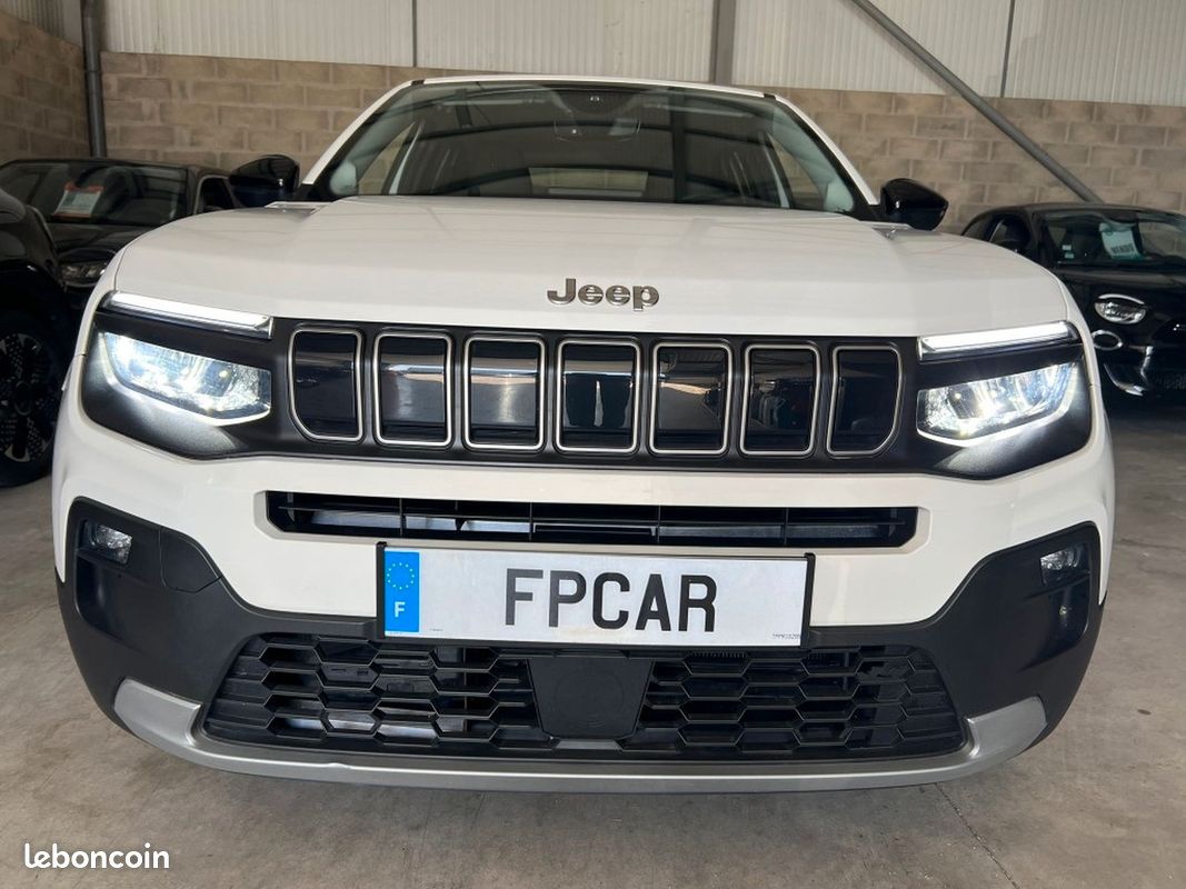 Jeep Avenger 156cv 54KWh ELECTRIQUE ALTITUDE / CAMERA DE RECUL RADARS AR / FULL LED / CARPLAY (image 3)