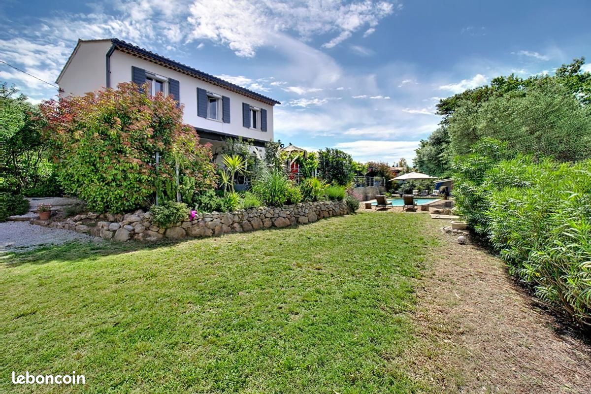 Maison 8 pièces 238 m² · à Draguignan · 238 m² · 729 000 €