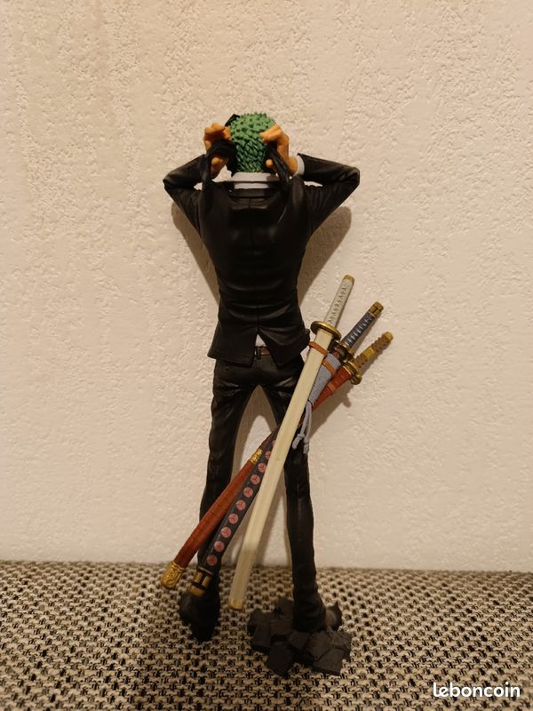 Figurine roronoa zoro One Piece (image 3)