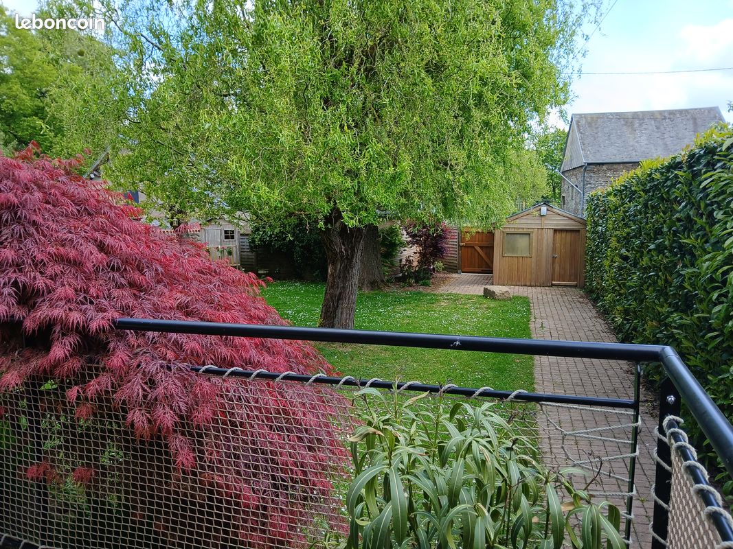 Maison 5 pièces 145 m² · à Saint-Hilaire-du-Harcouët · 145 m² · 282 000 €